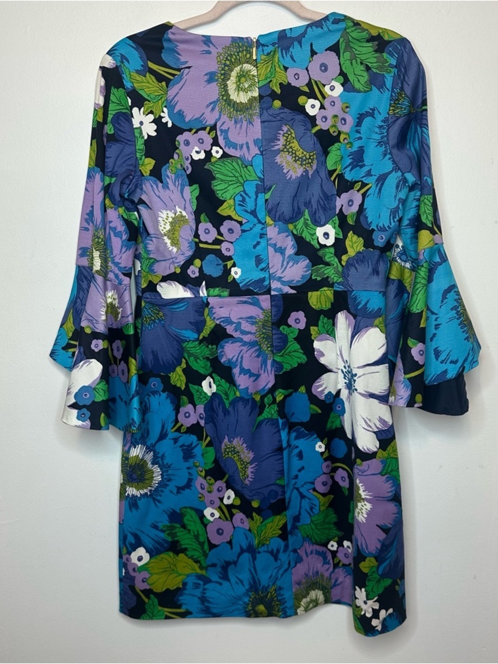 Trina Turk Women’s $368 Size 4 Winnie Blue Floral Bell Sleeve Shift Dress EUC - Picture 2 of 10